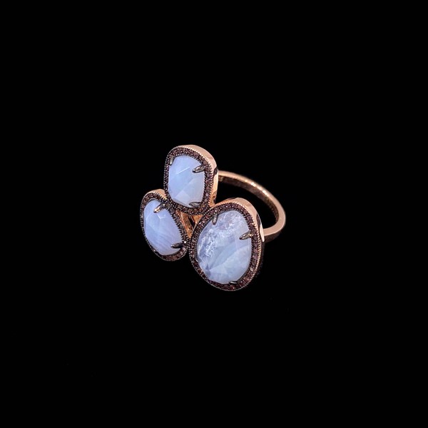 Anillo Gemstones de plata rosa y ágatas de encaje azul Trío