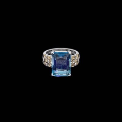 Anillo Cloris de plata y topacio Gaia