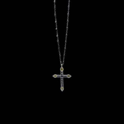 Colgante Enigma de plata y circonitas negras Cruz