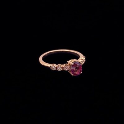 Anillo Endless de oro rosa, diamantes y turmalina Martha