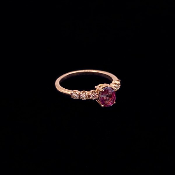 Anillo Endless de oro rosa, diamantes y turmalina Martha