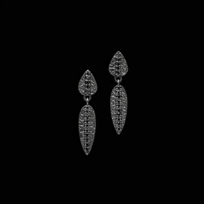 Pendientes Meteora de plata negra y circonitas negras Eris