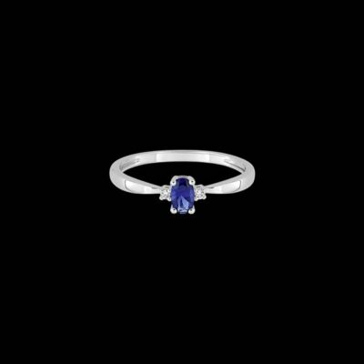 Anillo Forever de oro blanco, diamantes y zafiro Synergy