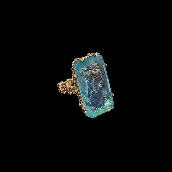 Anillo de plata dorada y cuarzo menta Anillo de plata dorada y cuarzo menta